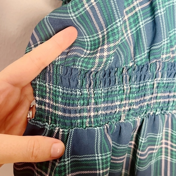 Torrid Plaid Ruffle Top Blouse  size 3 blue green - Picture 6 of 8